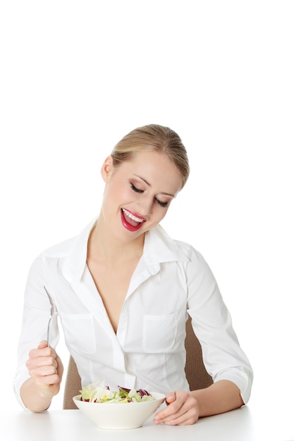 Persona probando comida